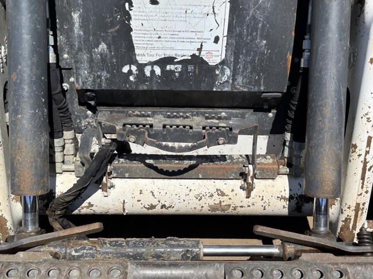 2021-bobcat-t76-image-12