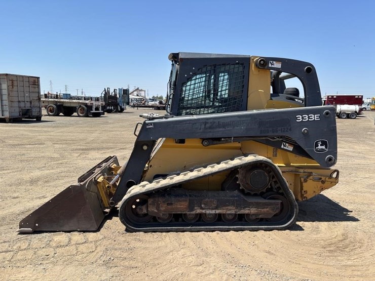 2015-deere-333e-image-5