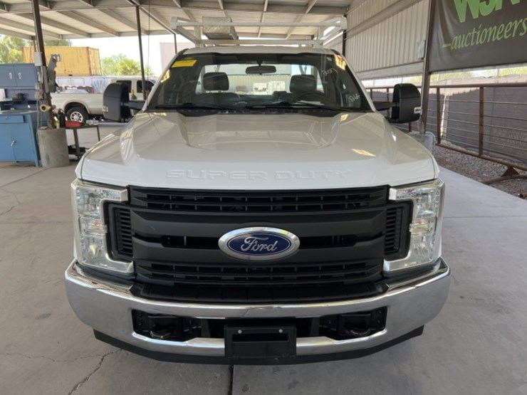 2017-ford-f250-image-3
