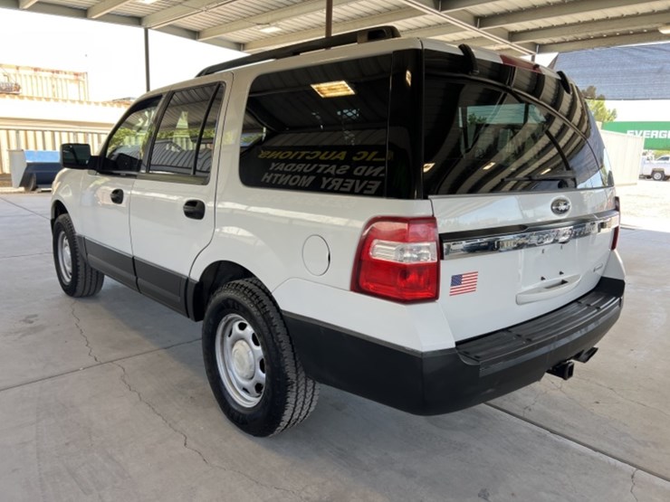 2016-ford-expedition-image-5