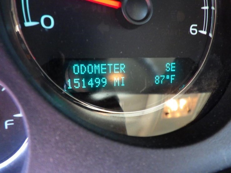 2014-chevrolet-tahoe-image-14