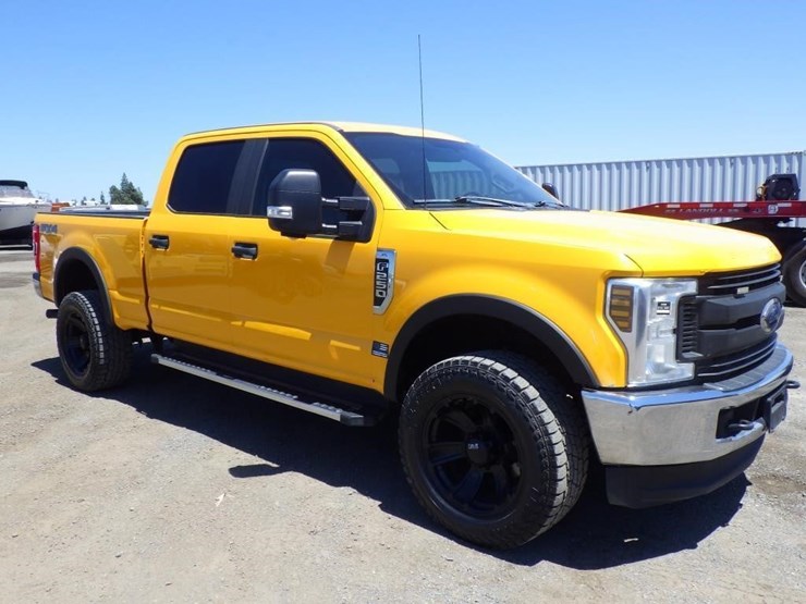 2018-ford-f250-image-2