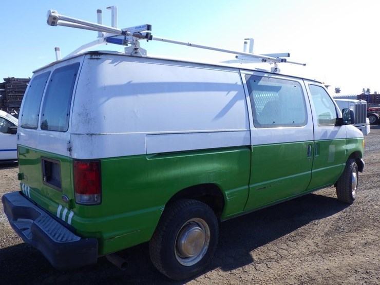 2003-ford-cargo-image-4