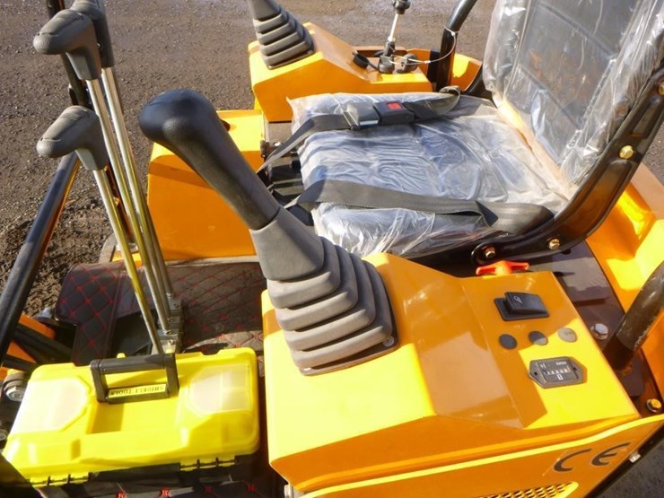 2025-vicsec-vc15-hydraulic-excavator-image-21