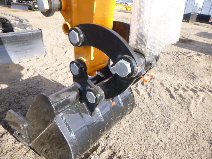 2025-vicsec-vc13-hydraulic-excavator-image-11