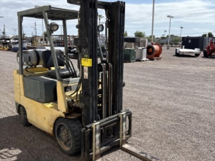 caterpillar-gc25-image-4