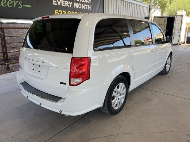 2014-dodge-grand-caravan-image-7