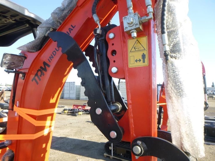 2025-tpm-16-hydraulic-excavator-image-12