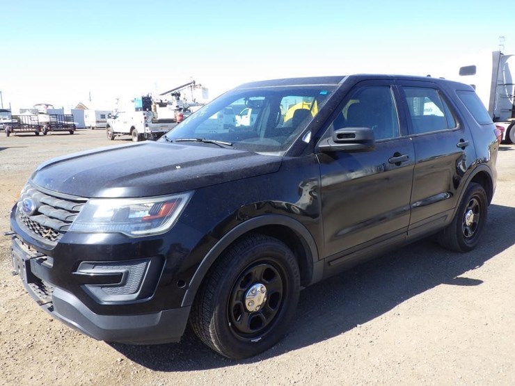 2017-ford-explorer-image-2