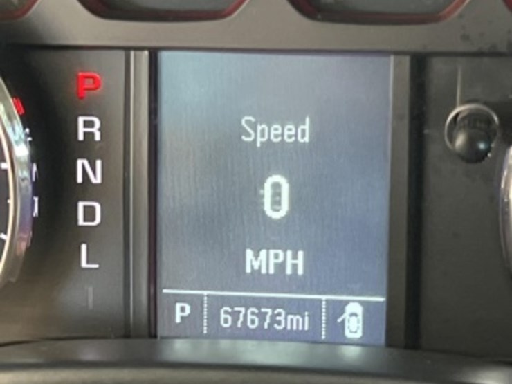 2018-chevrolet-silverado-1500-image-19
