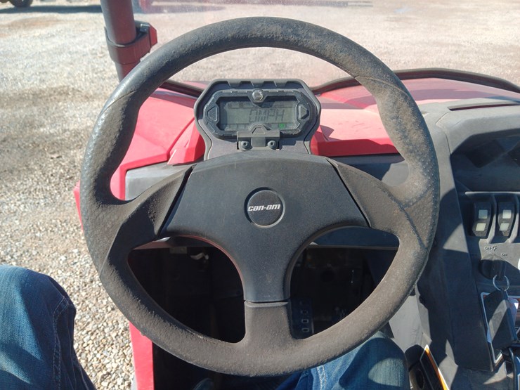 2017-can-am-commander-800-image-26