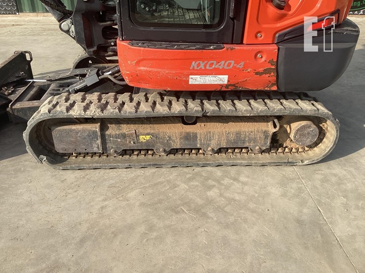 2022-kubota-kx040-4-image-9