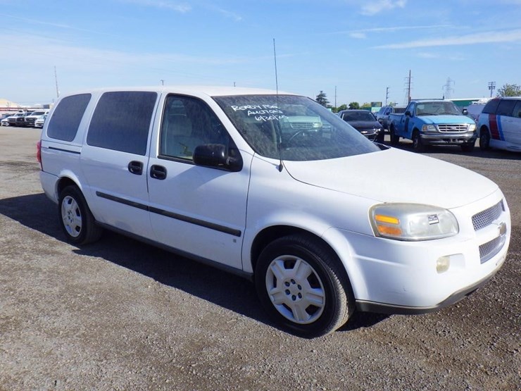 2008-chevrolet-uplander-image-2