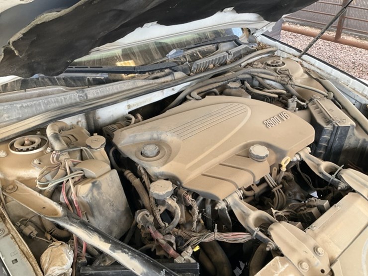 2010-chevrolet-impala-sdn-image-13
