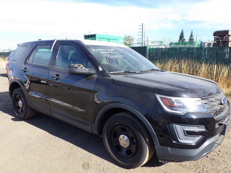 2018-ford-explorer-image-3