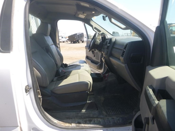 2017-ford-f450-image-12