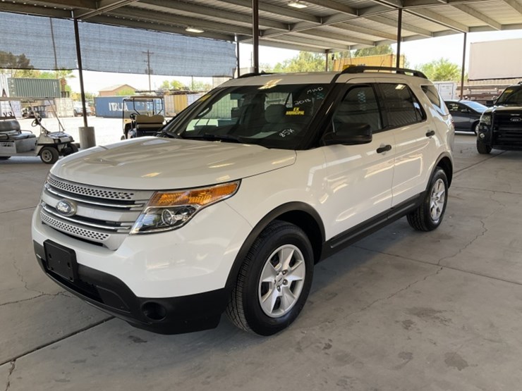 2013-ford-explorer-image-4