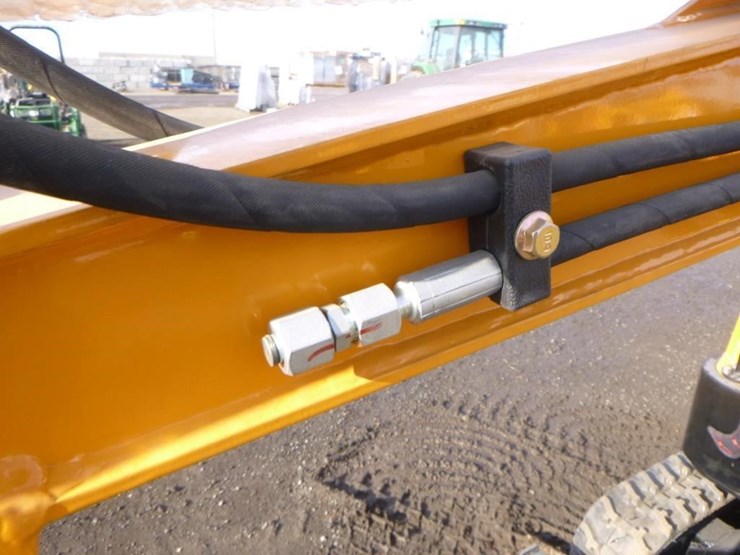 2025-vicsec-vc15-hydraulic-excavator-image-14