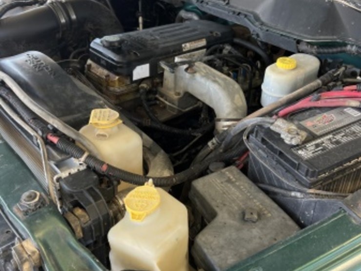 2003-dodge-ram-3500-image-14