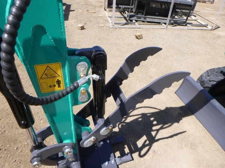2025-cfg-qk16r-hydraulic-excavator-image-13