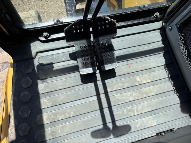 2019-caterpillar-305e2-hydraulic-excavator-image-38