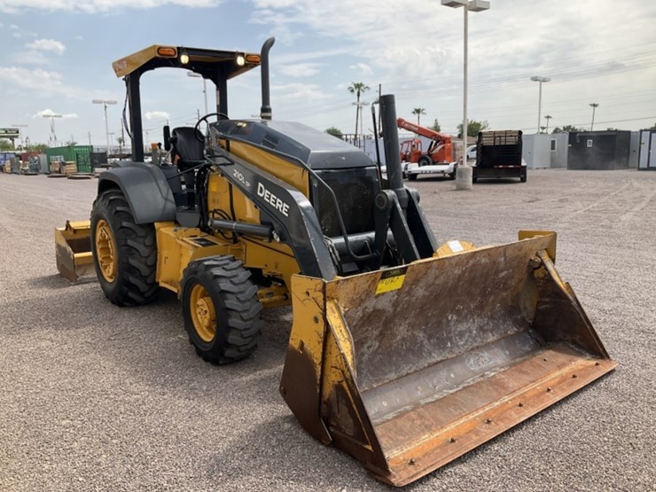 2016-deere-210l-image-5