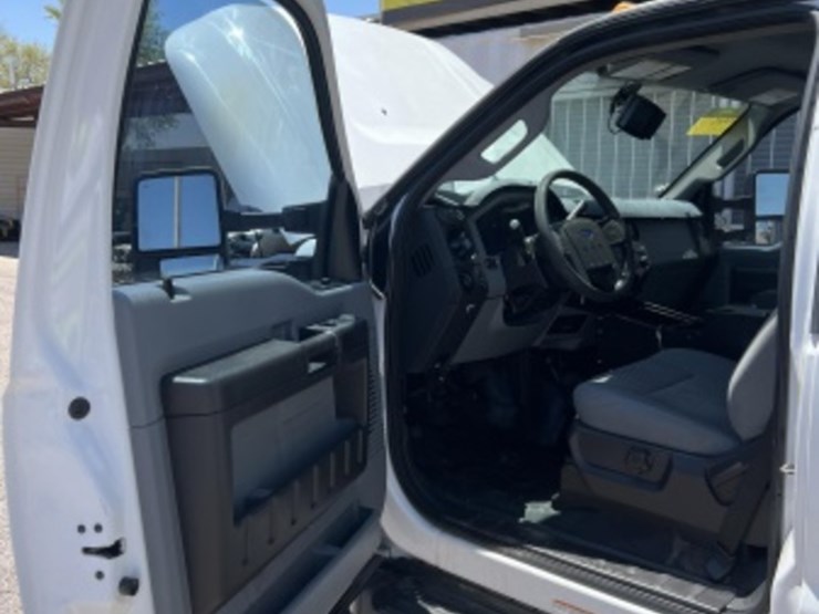 2016-ford-f550-image-29