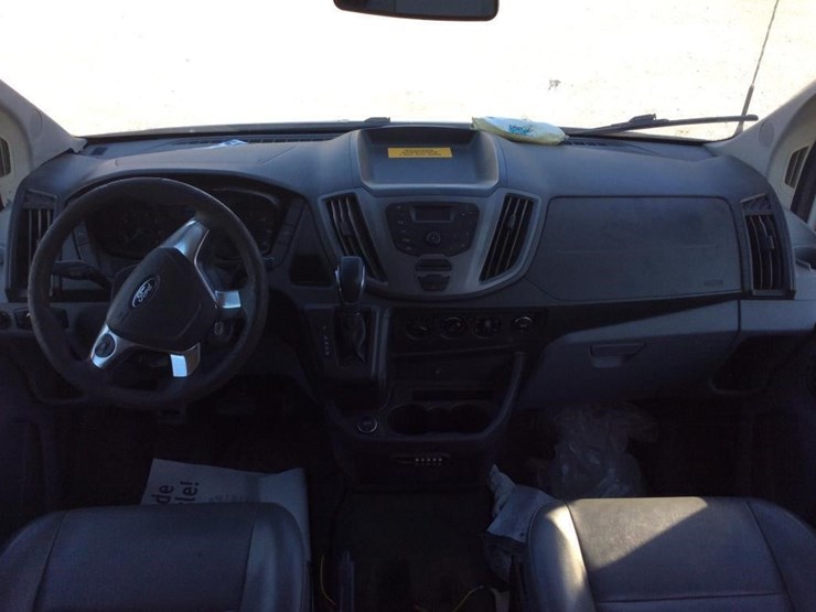 2017-ford-transit-image-11