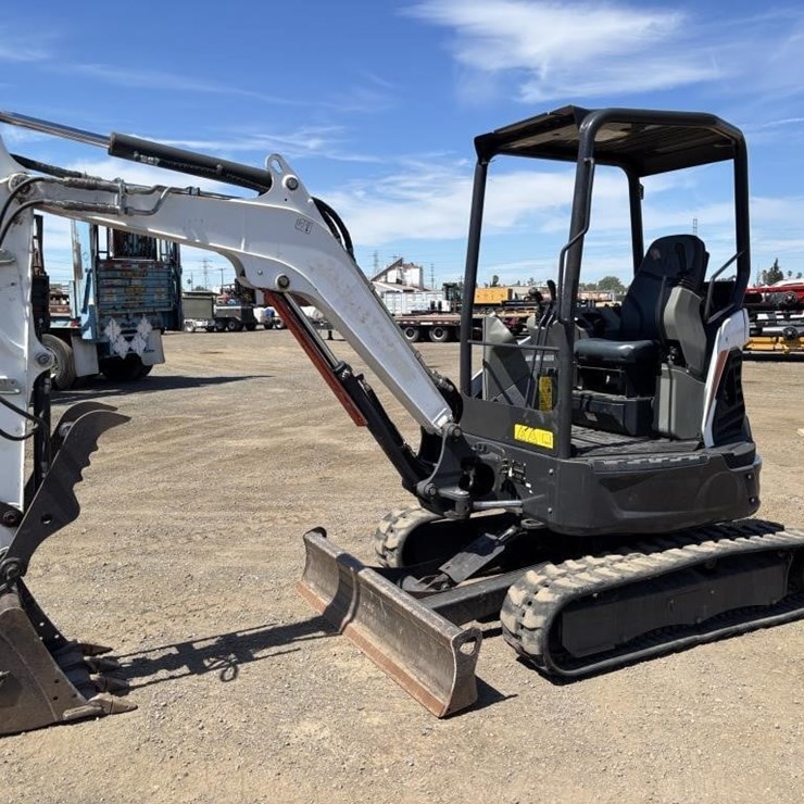 2019 BOBCAT E26