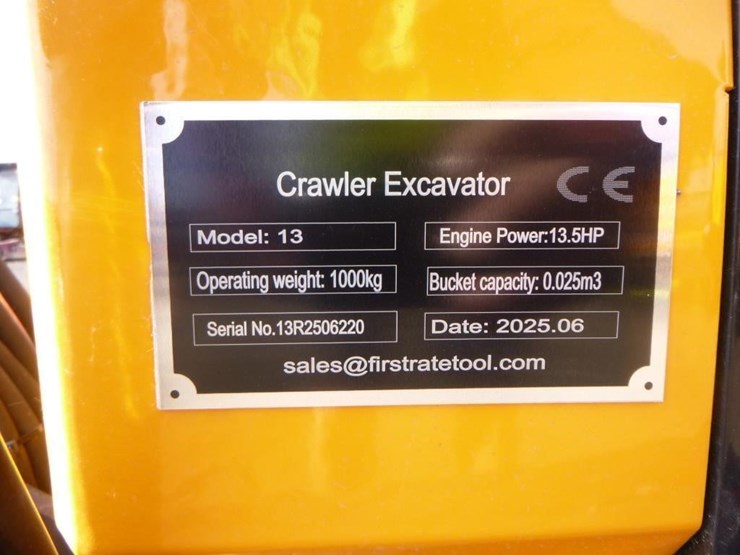 2025-vicsec-vc13-hydraulic-excavator-image-28