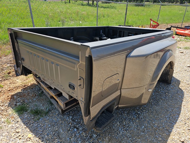 2023-ford-truck-bed-image-5
