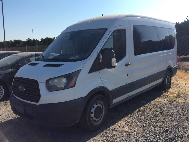 2017-ford-transit-image-2