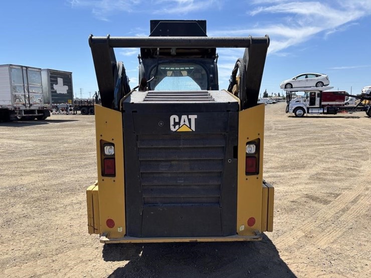 2018-caterpillar-262d-image-8