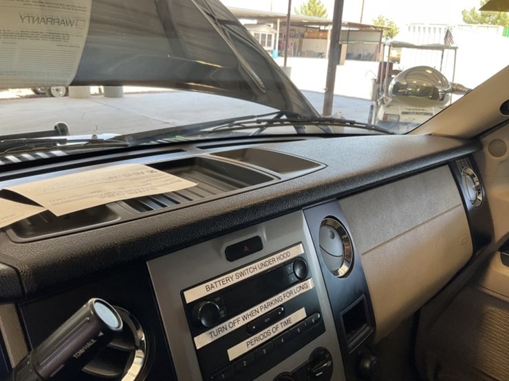 2015-ford-expedition-image-18