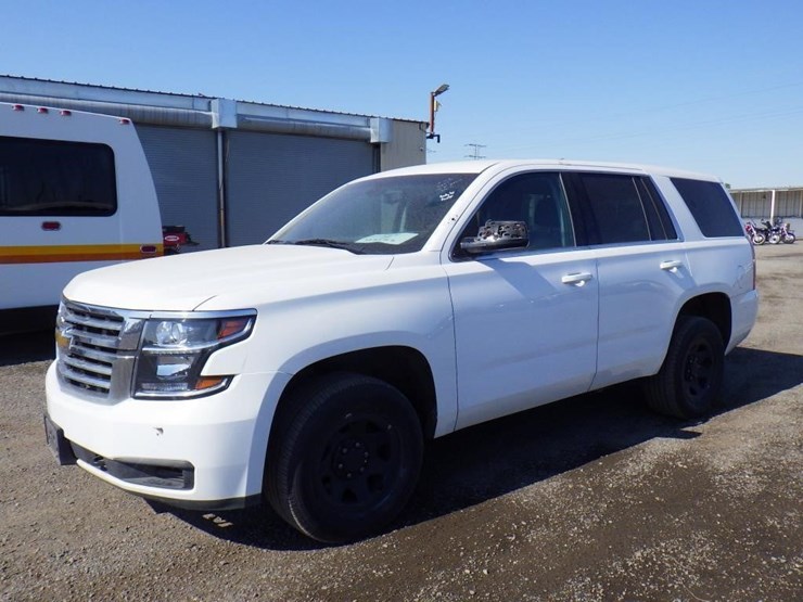 2020-chevrolet-tahoe-image-2