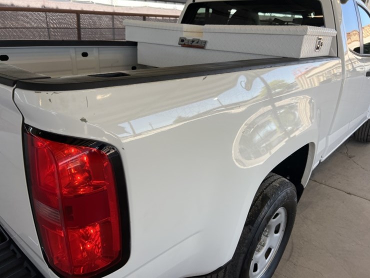 2016-chevrolet-colorado-image-10