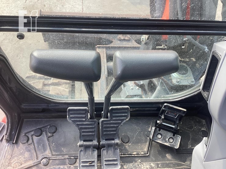 2022-kubota-kx040-4-image-21