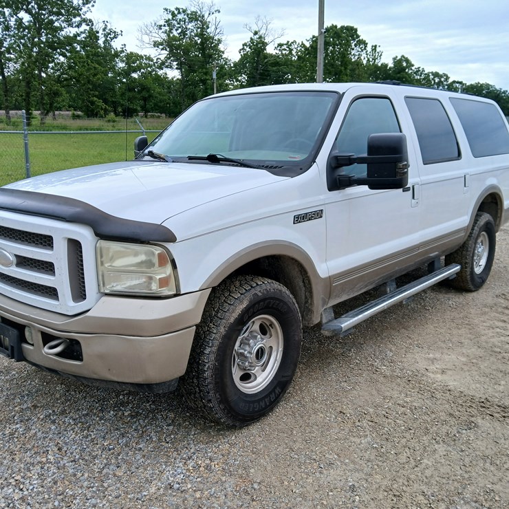 2005 FORD EXCURSION