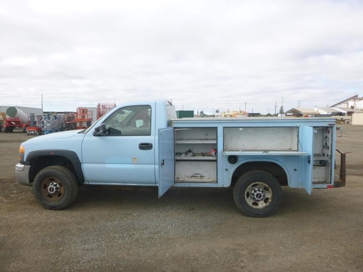 2006-gmc-2500-image-5