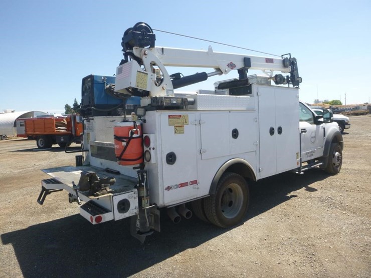 2017-ford-f550-image-3