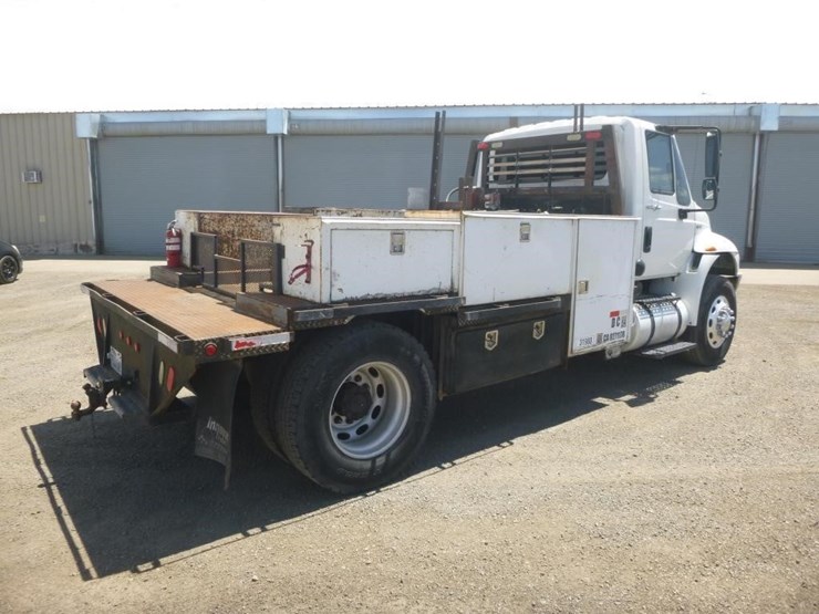 2012-international-durastar-4400-image-3