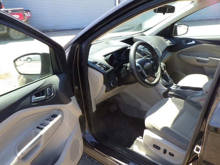 2014-ford-escape-image-5