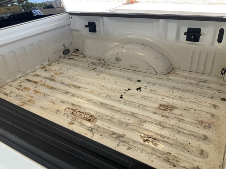2016-ford-f150-image-9
