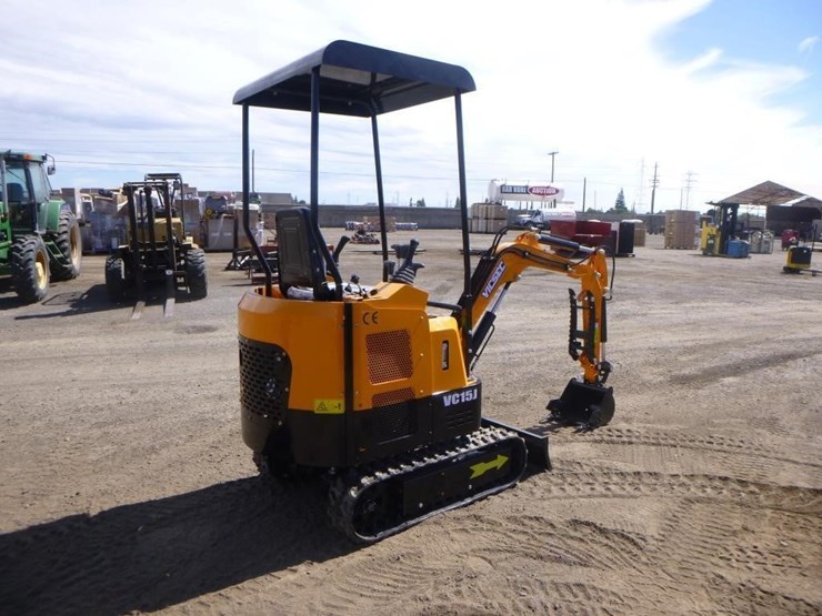 2025-vicsec-vc15j-hydraulic-excavator-image-3