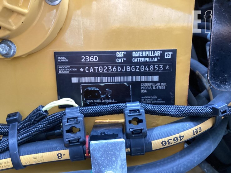 2019-caterpillar-236d-image-19
