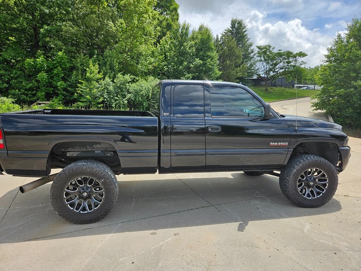#18968-•-2002-dodge-ram-pickup-truck-image-34