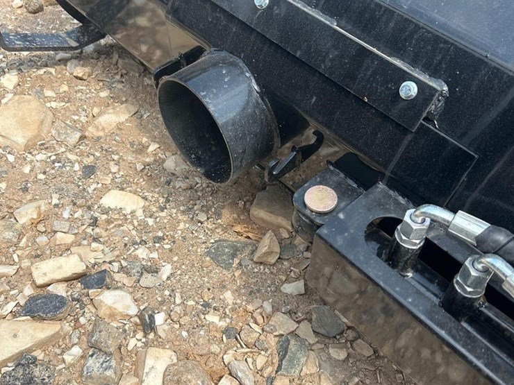 future-skid-steer-mortar-mixing-bucket-image-5