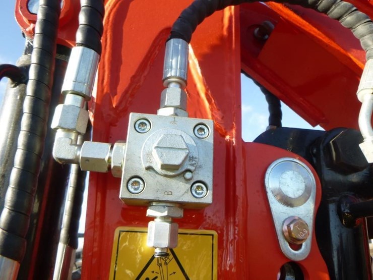 2025-tpm-16-hydraulic-excavator-image-15