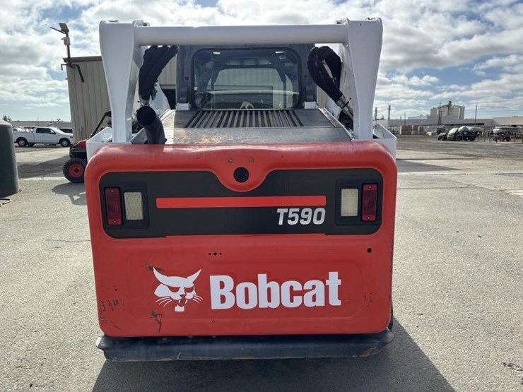 2019-bobcat-t590-image-8