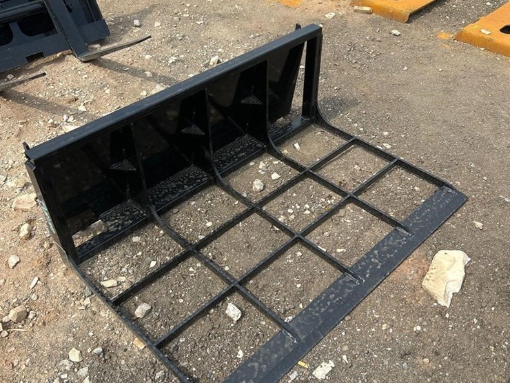 future-48in-skid-steer-land-leveler-attachment-image-1